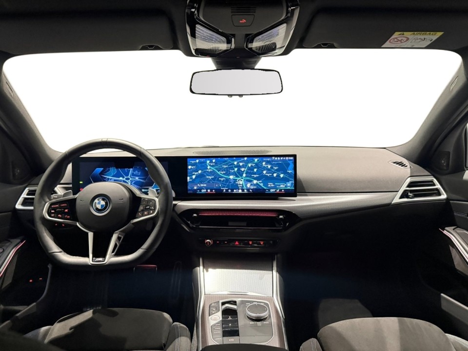 BMW Seria 3 330e xDrive M-Sport Pro - foto 10