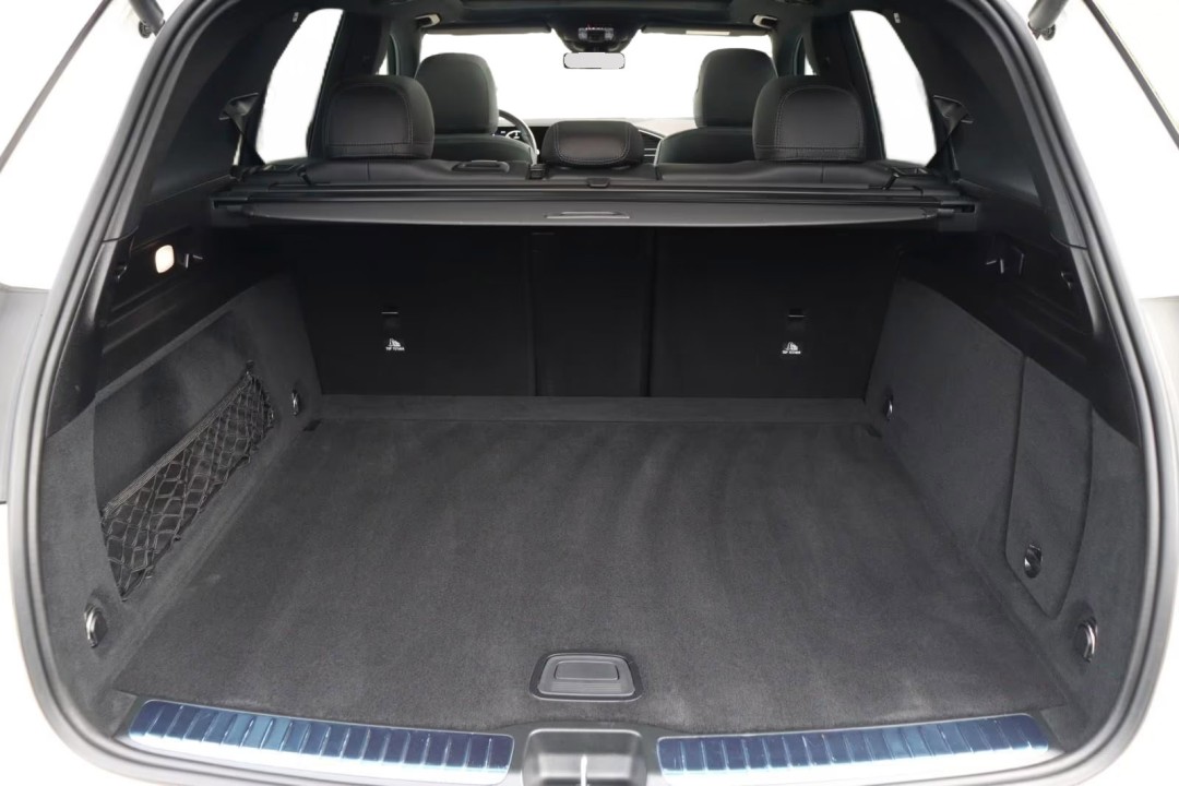 Mercedes-Benz GLE 400d 4MATIC AMG - foto 26