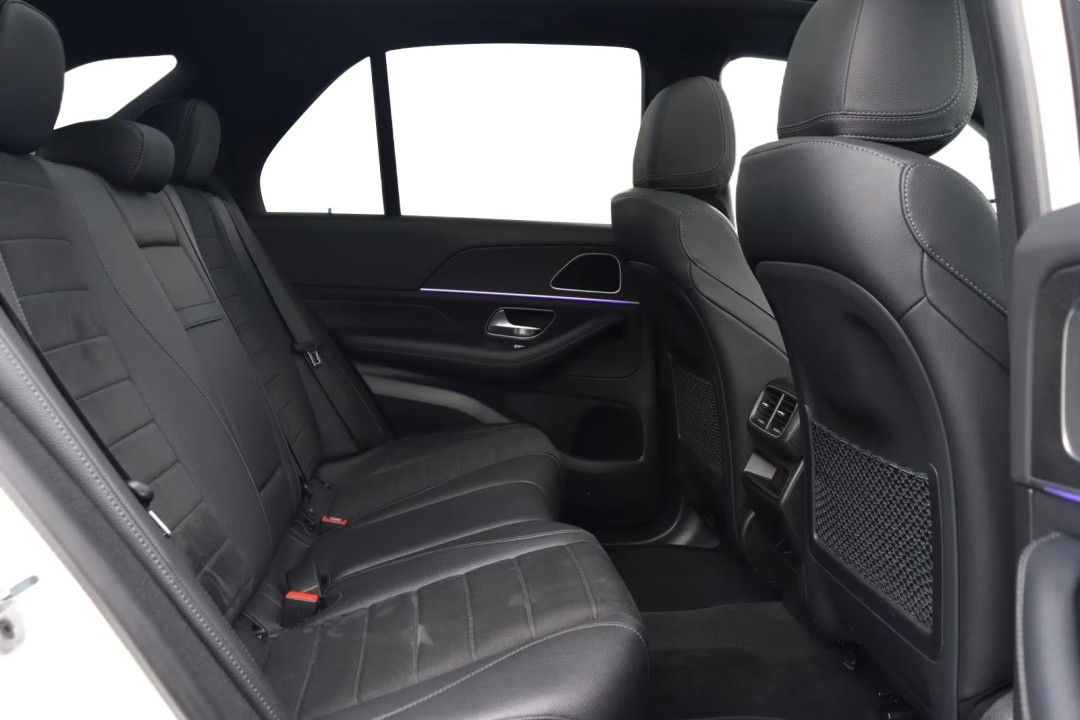 Mercedes-Benz GLE 400d 4MATIC AMG - foto 8