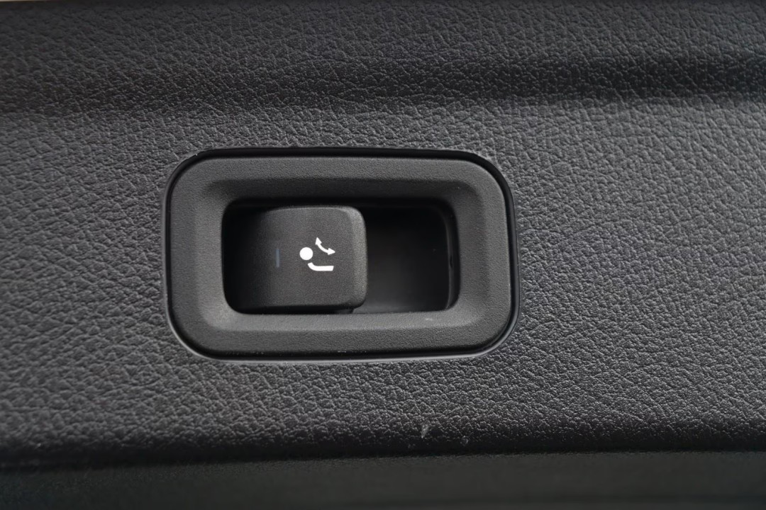 Mercedes-Benz GLE 400d 4MATIC AMG - foto 24