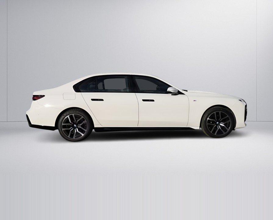 BMW Seria 7 740d xDrive M-Sport (2)