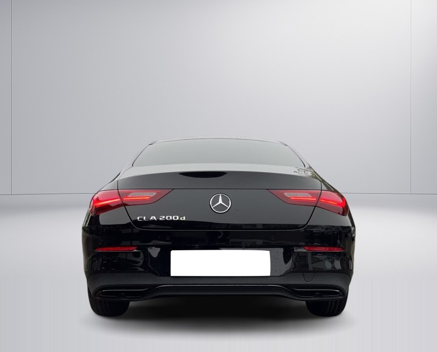 Mercedes-Benz CLA 200d (4)