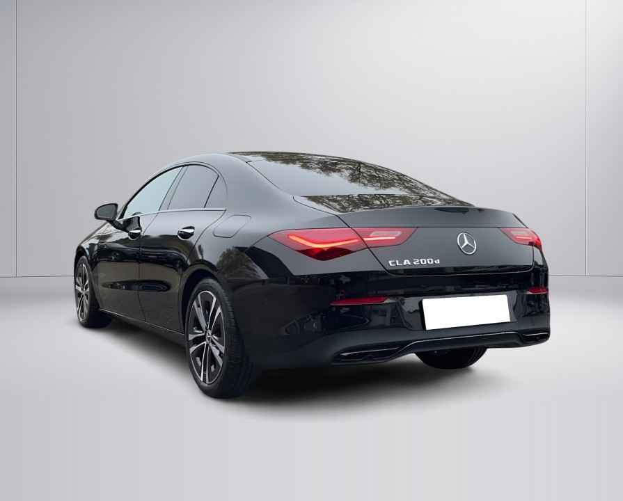 Mercedes-Benz CLA 200d (5)