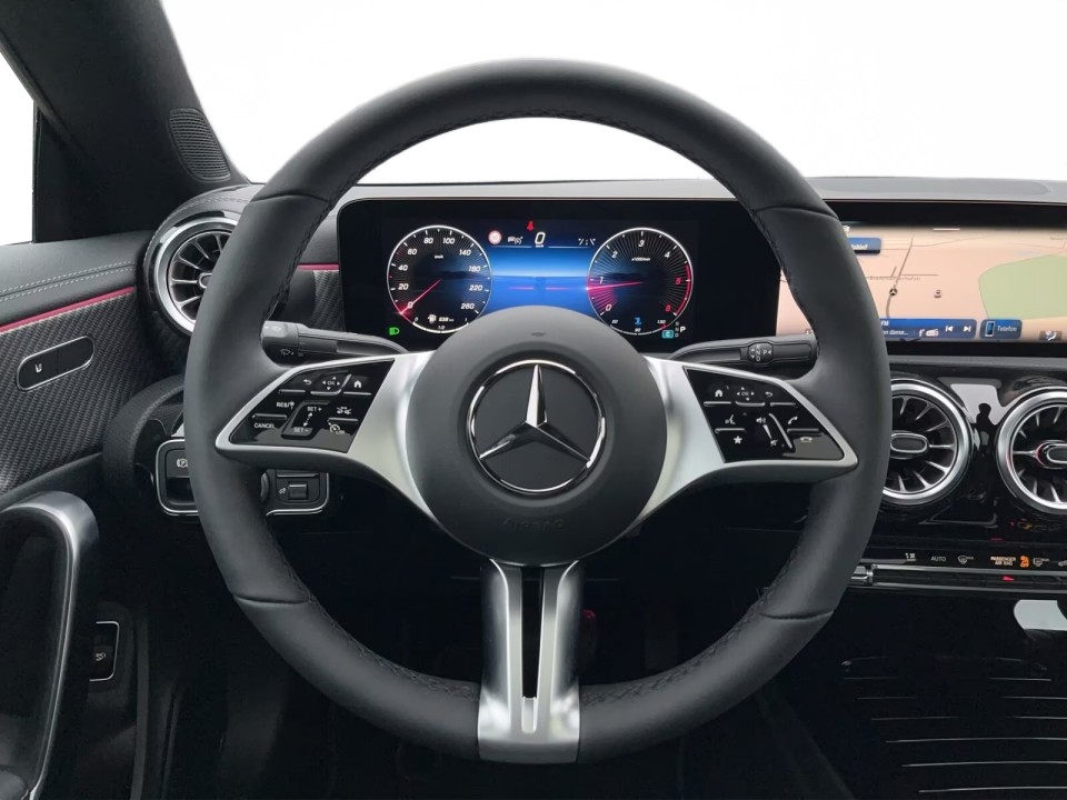 Mercedes-Benz CLA 200d - foto 14