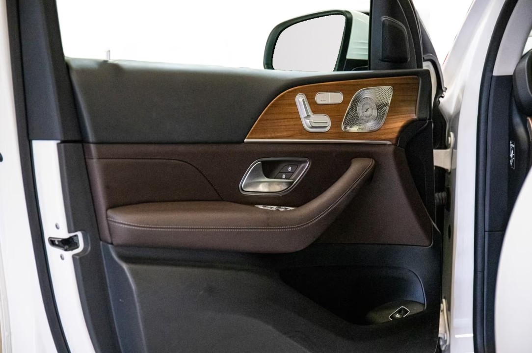 Mercedes-Benz GLE 400d 4MATIC AMG - foto 14