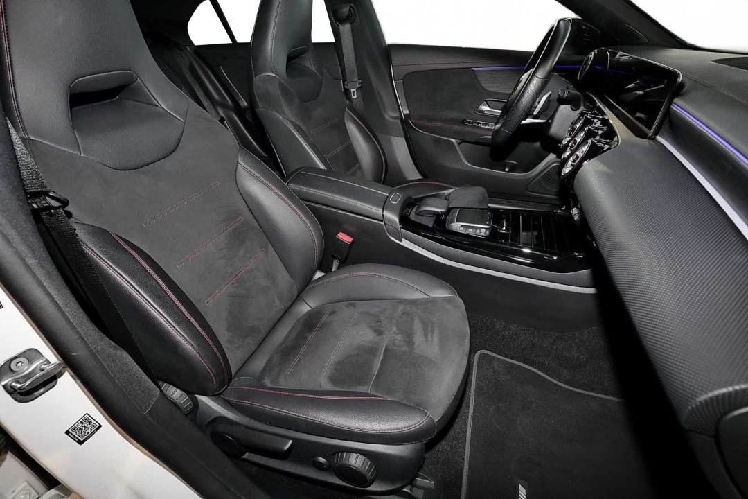 Mercedes-Benz CLA 45 AMG 4MATIC (3)