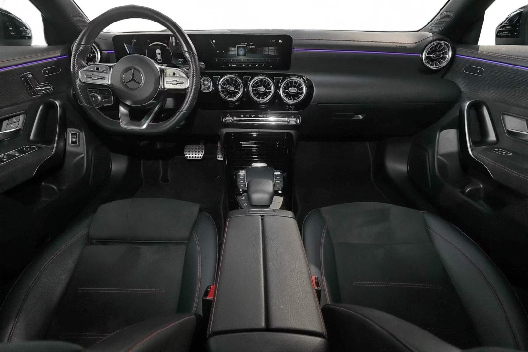 Mercedes-Benz CLA 45 AMG 4MATIC - foto 6