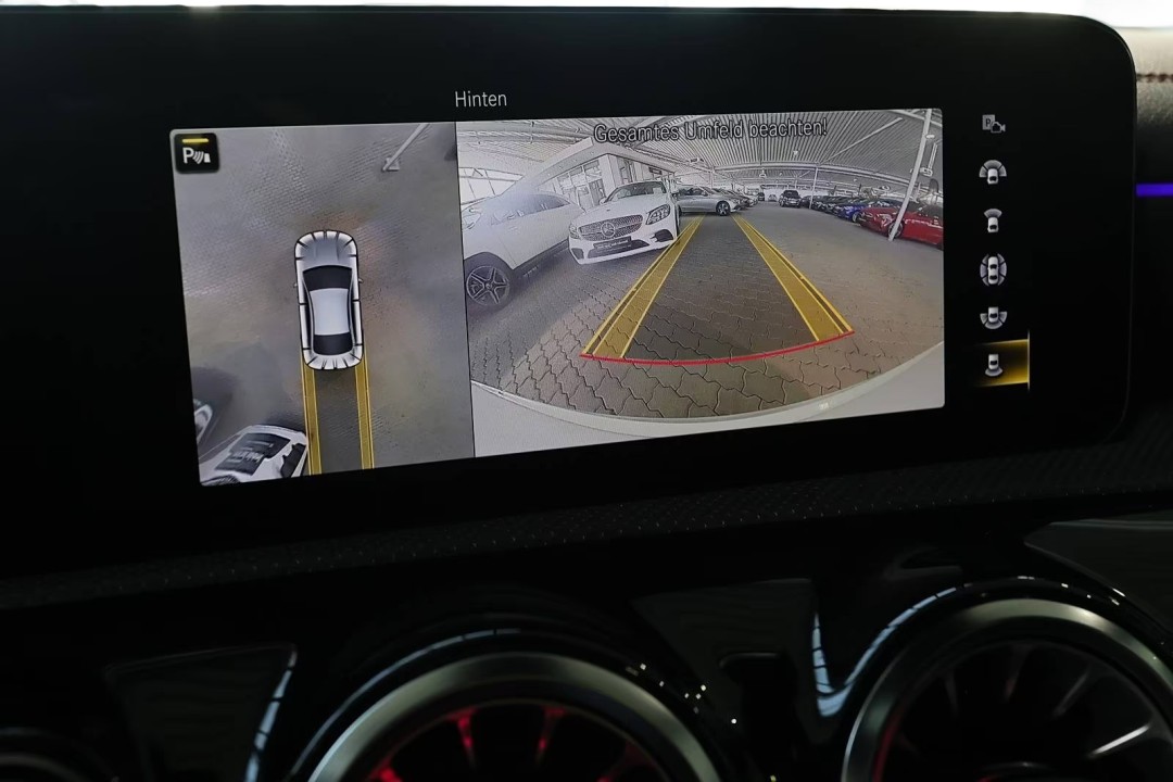 Mercedes-Benz CLA 45 AMG 4MATIC - foto 9