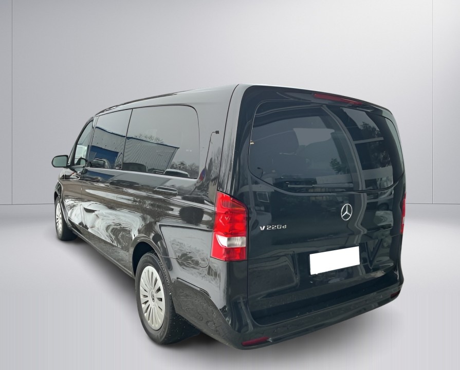 Mercedes-Benz V 220d Extralong (4)