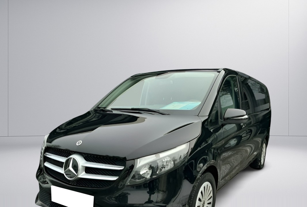 Mercedes-Benz V 220d Extralong (5)