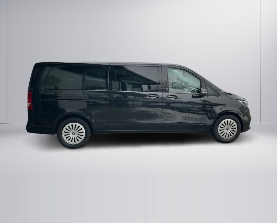 Mercedes-Benz V 220d Extralong (2)