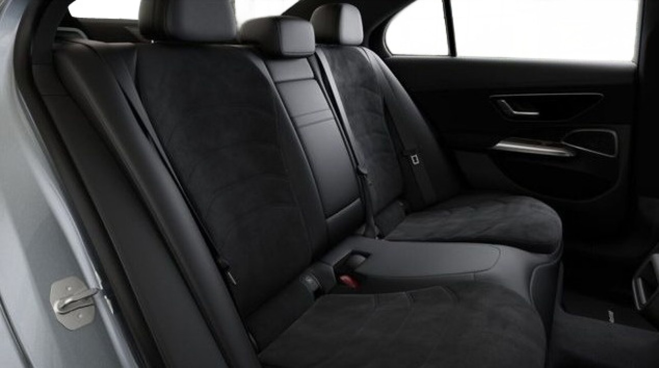 Mercedes-Benz E 220d AMG - foto 14