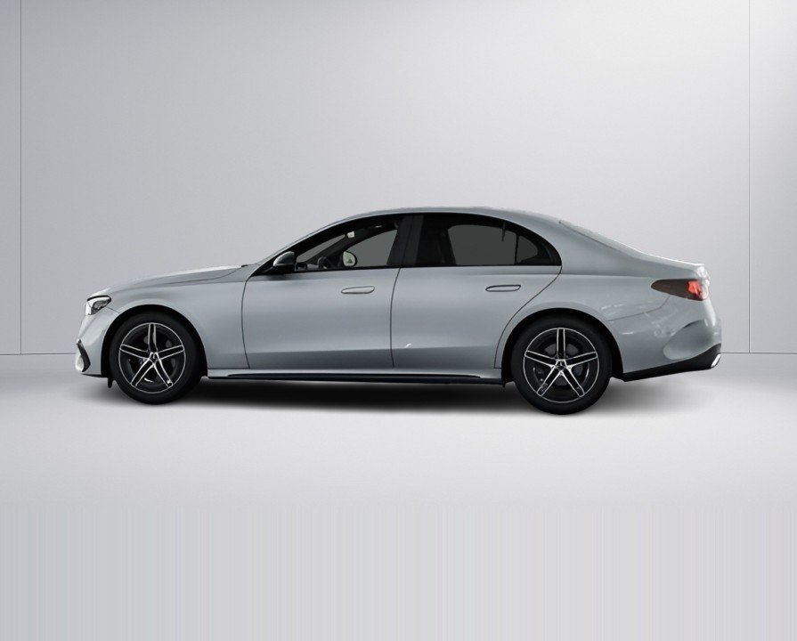 Mercedes-Benz E 220d AMG - foto 8