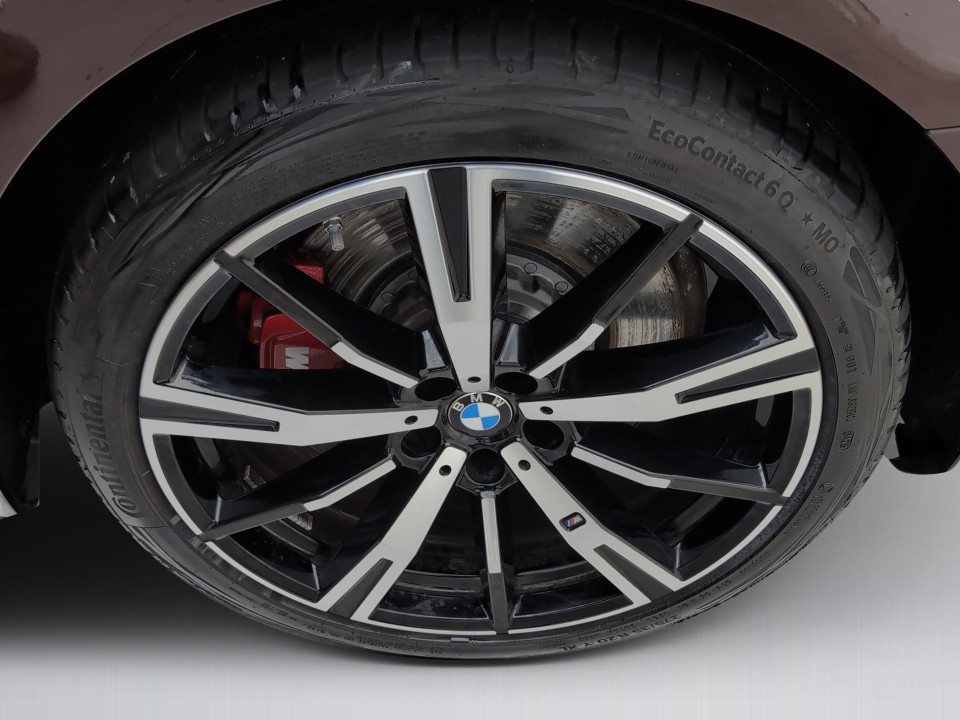 BMW Seria 5 550e xDrive - foto 13