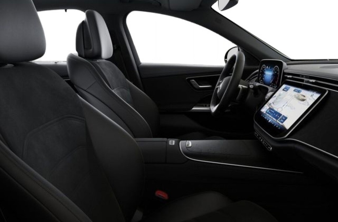 Mercedes-Benz E 200 4MATIC AMG - foto 17