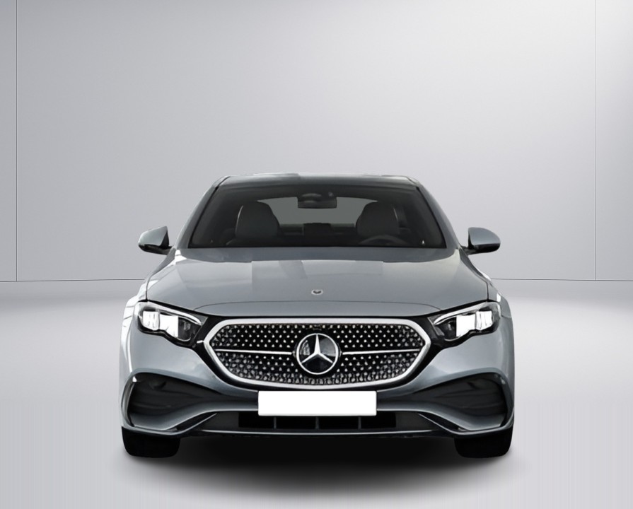 Mercedes-Benz E 200 4MATIC AMG - foto 13