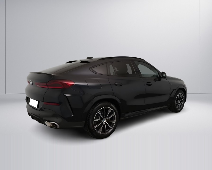 BMW X6 xDrive30d M-Sport (2)
