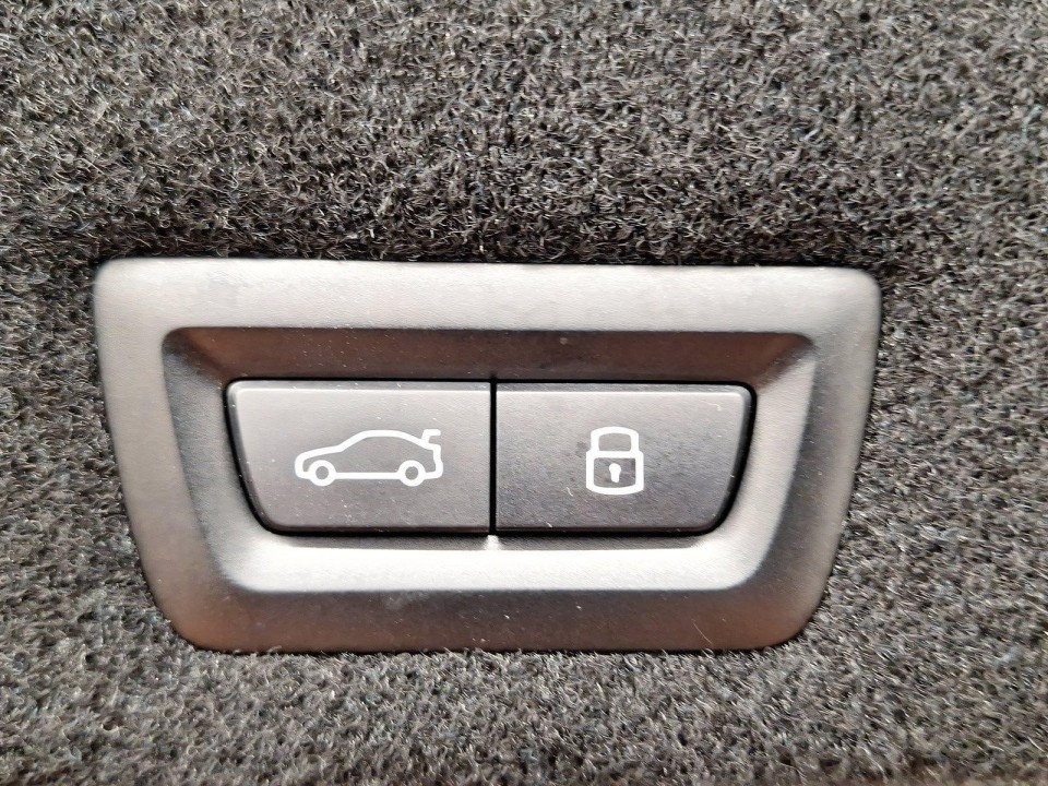 BMW Seria 7 740d xDrive - foto 16