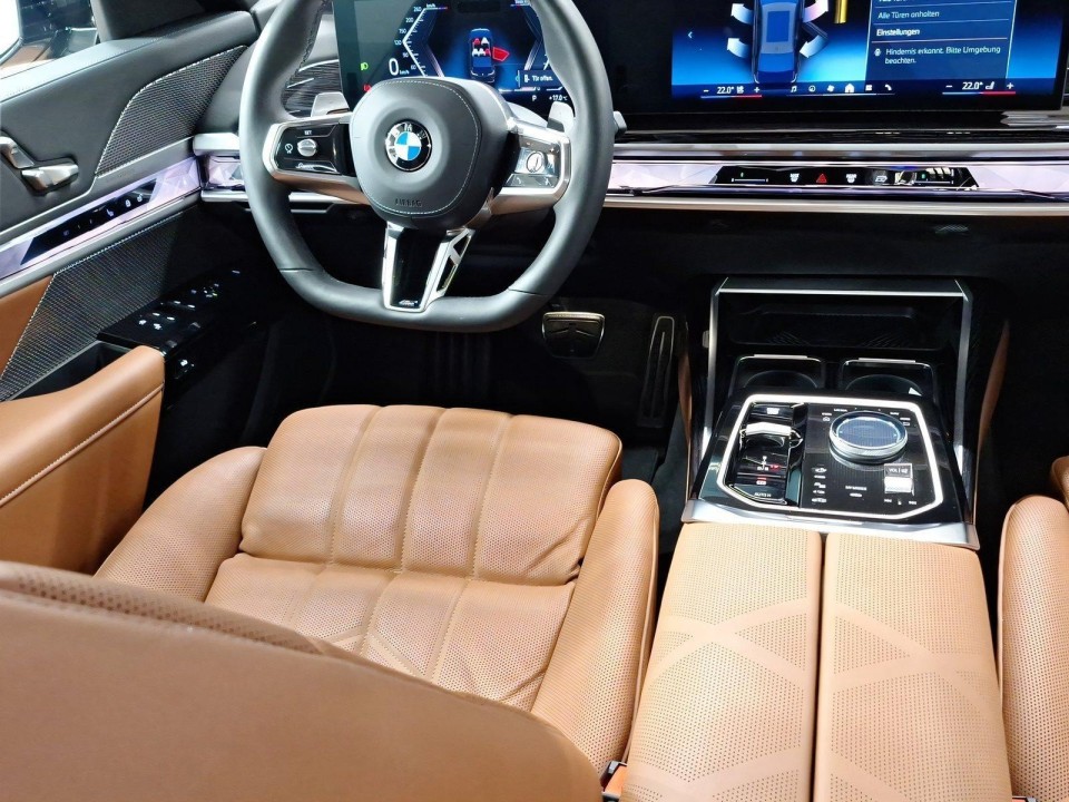 BMW Seria 7 740d xDrive - foto 6