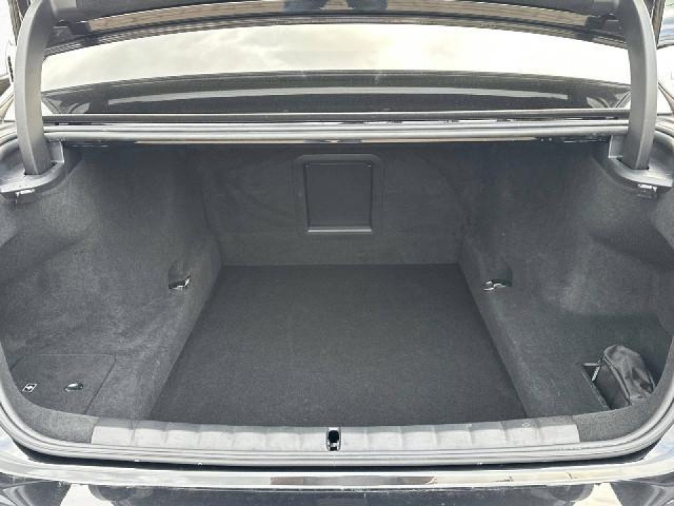 BMW Seria 7 740d xDrive - foto 12