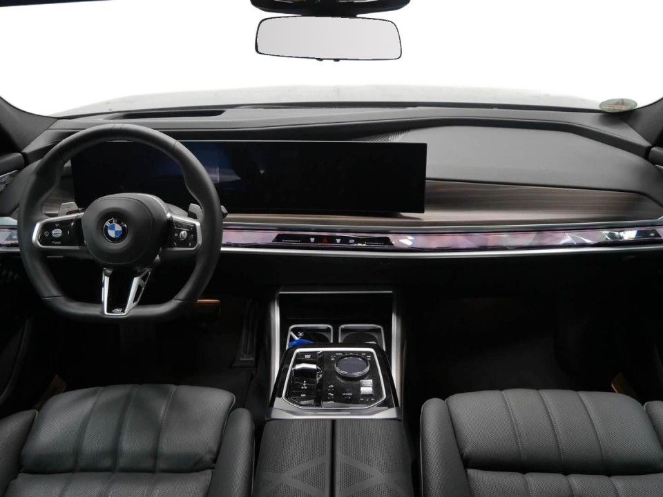 BMW Seria 7 740d xDrive M-Sport - foto 6