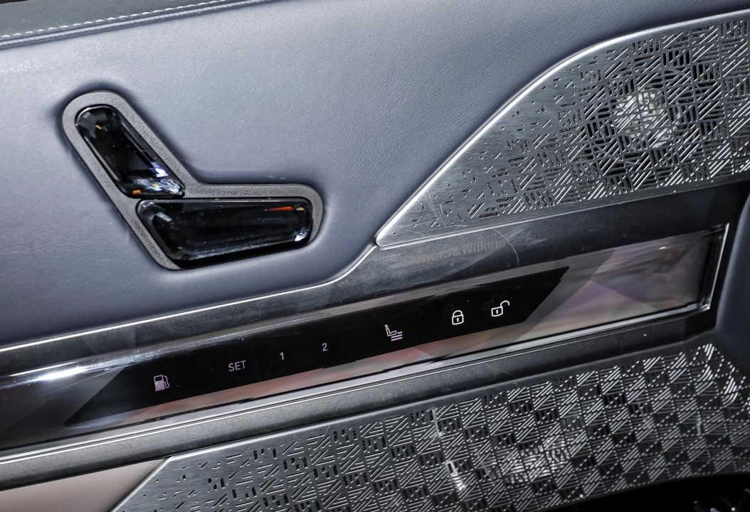 BMW Seria 7 750e xDrive M-Sport - foto 13