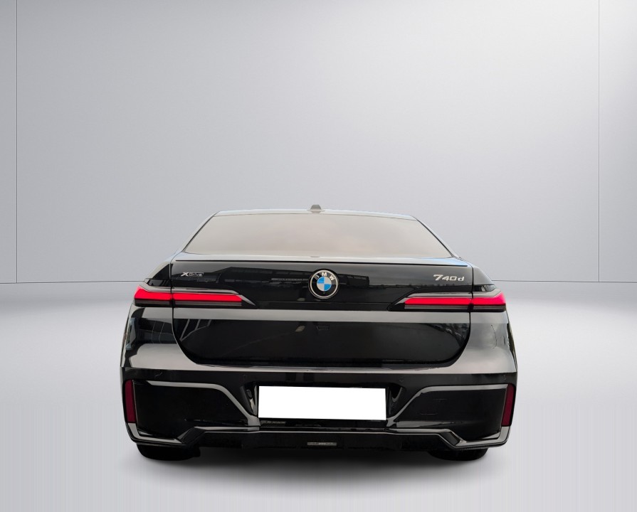 BMW Seria 7 740d xDrive (4)