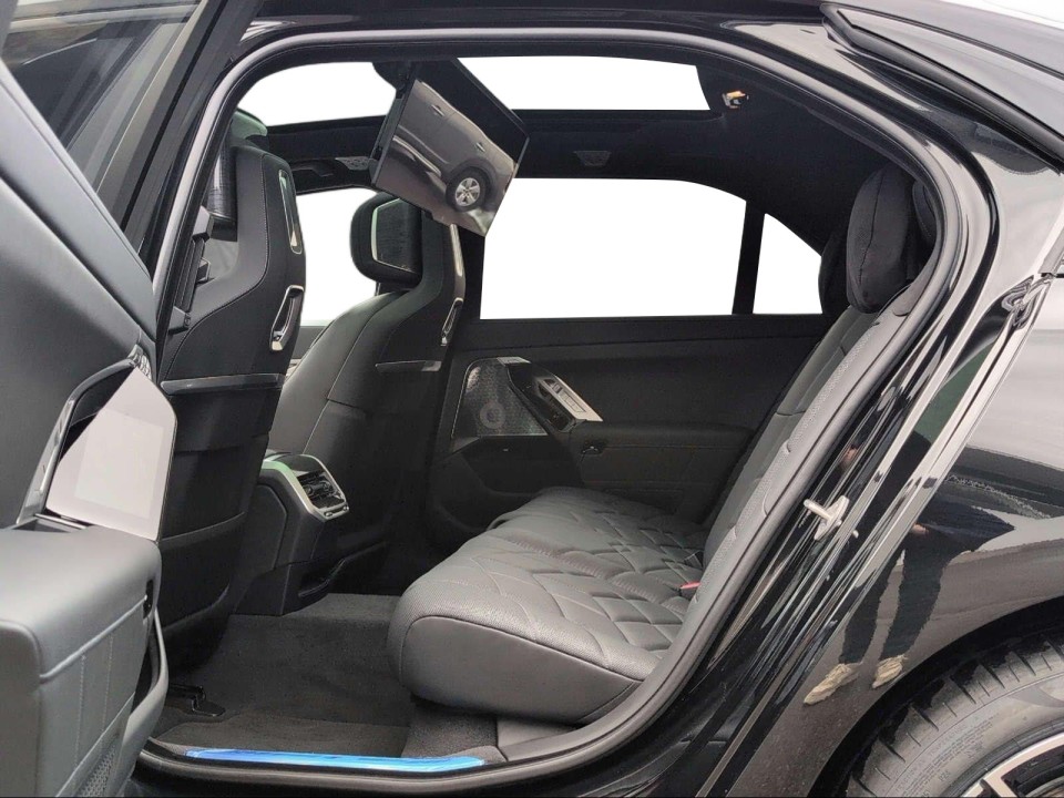 BMW Seria 7 740d xDrive - foto 7