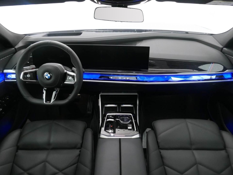 BMW Seria 7 740d xDrive - foto 8