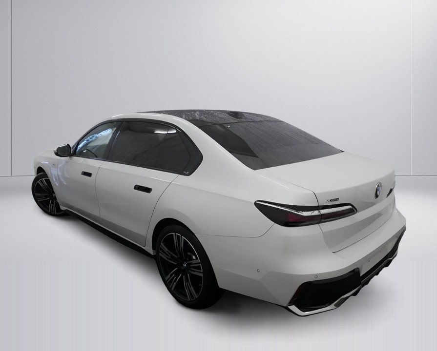 BMW Seria 7 740d xDrive (3)