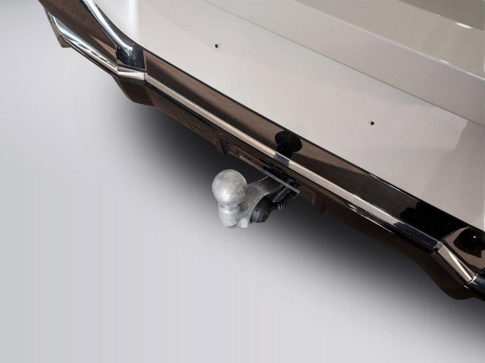 BMW Seria 7 740d xDrive - foto 12