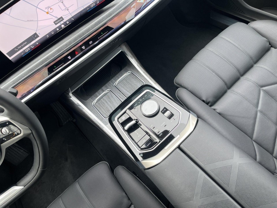 BMW Seria 7 750e xDrive - foto 9