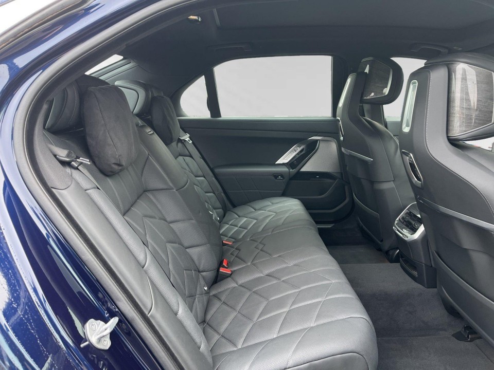 BMW Seria 7 750e xDrive - foto 7