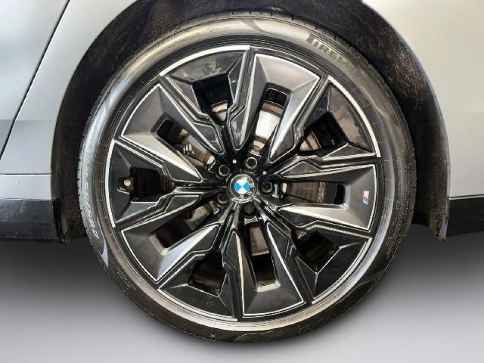 BMW Seria 7 740d xDrive - foto 13