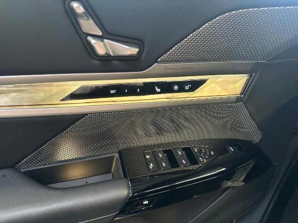 BMW Seria 7 740d xDrive - foto 10