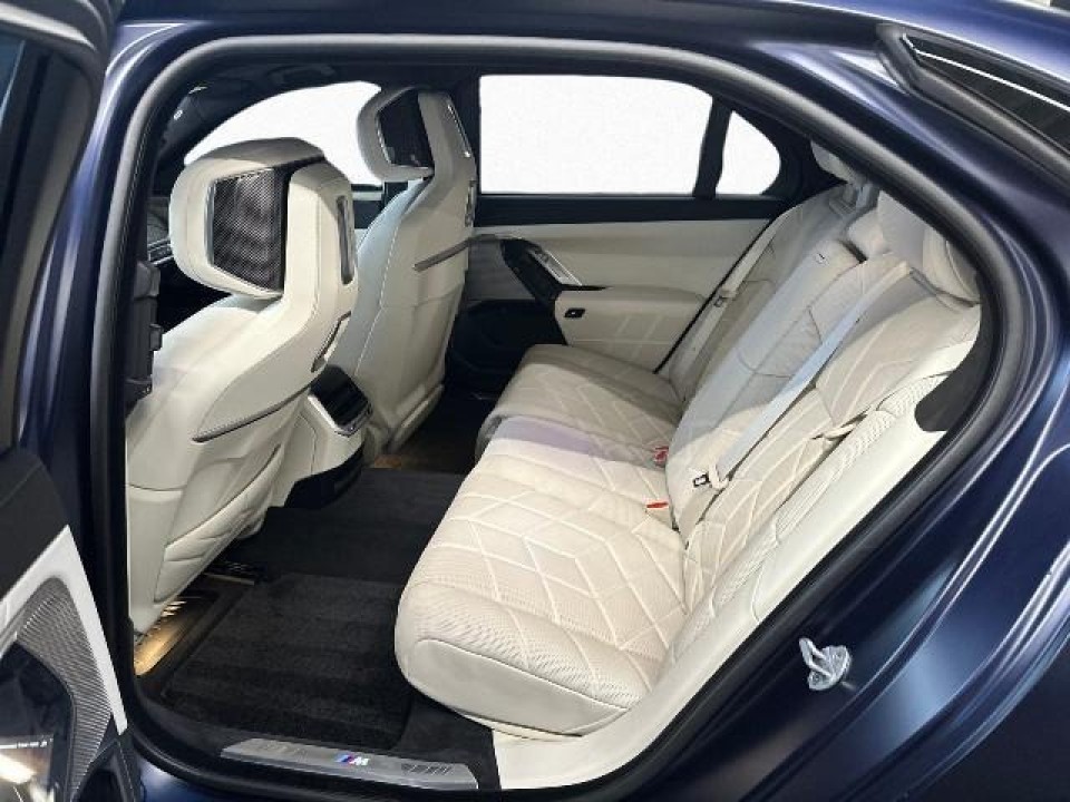 BMW Seria 7 750e xDrive - foto 8