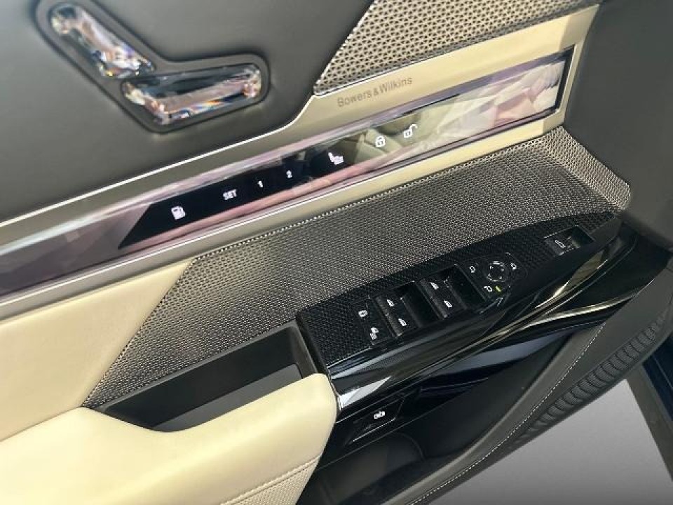 BMW Seria 7 750e xDrive - foto 10