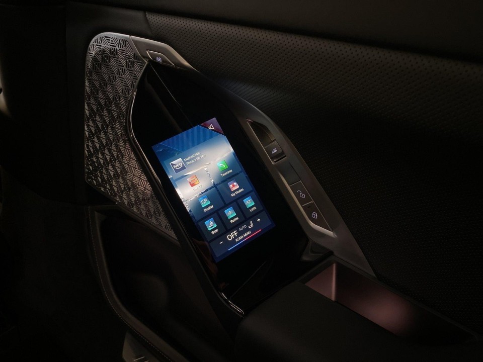 BMW Seria 7 M760e xDrive - foto 16