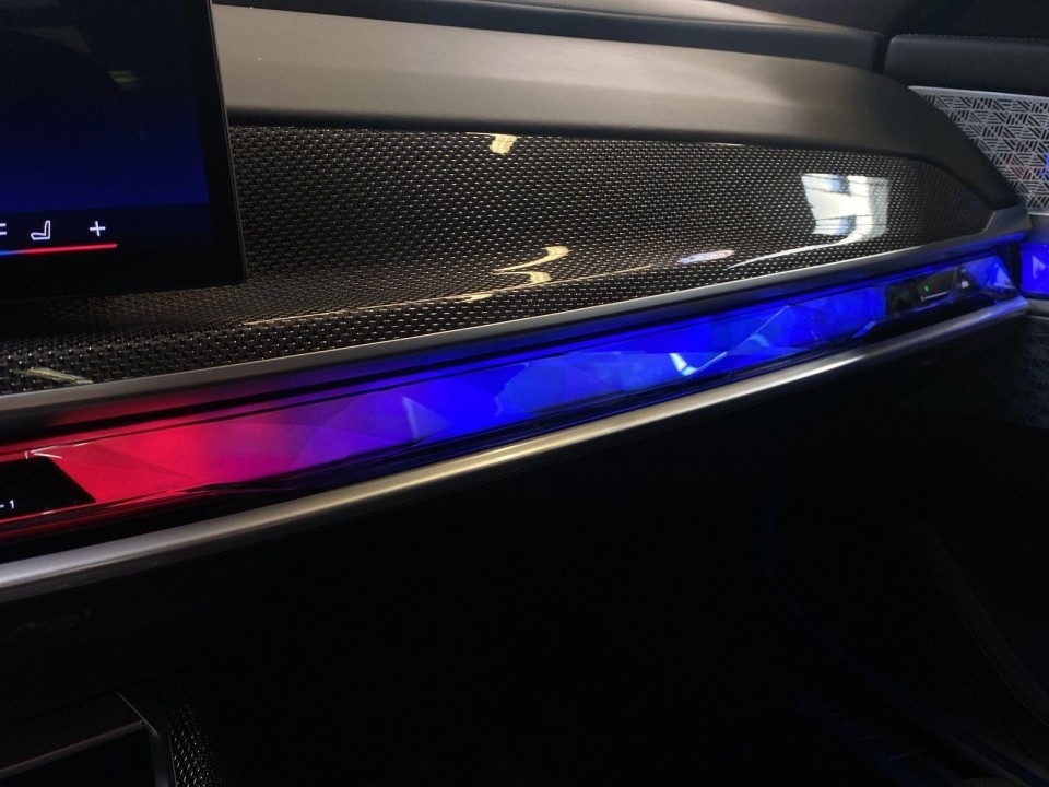 BMW Seria 7 M760e xDrive - foto 12