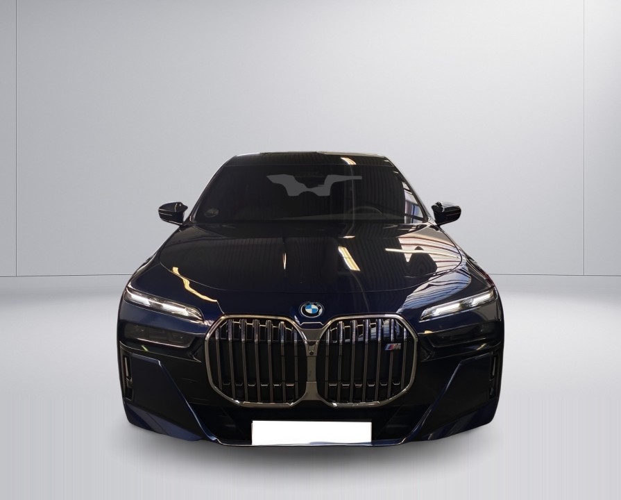 BMW Seria 7 M760e xDrive - foto 6