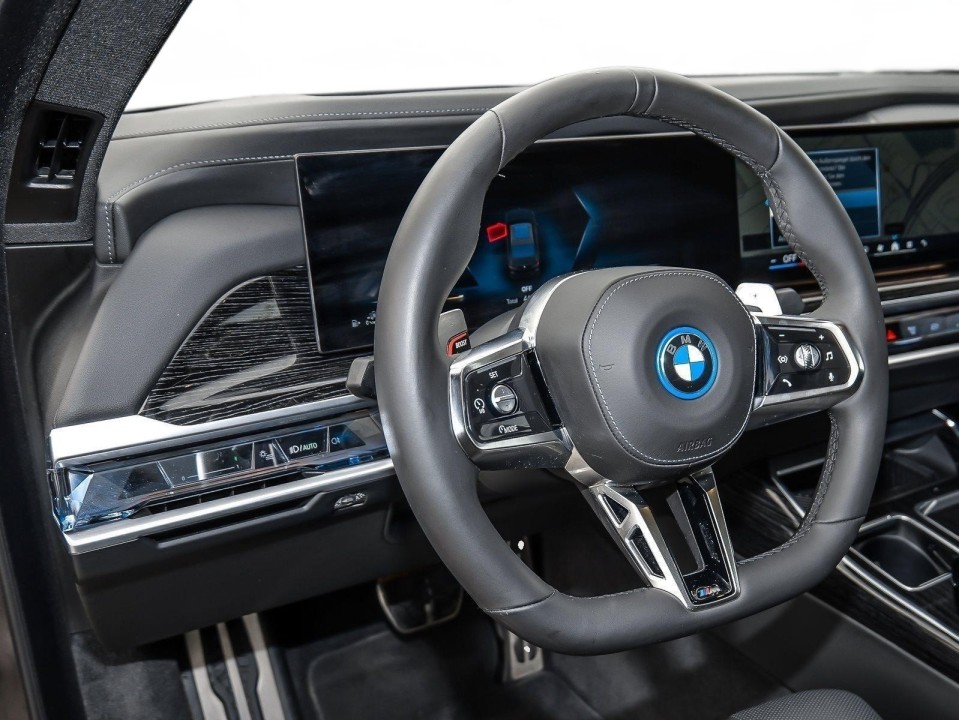 BMW Seria 7 750e xDrive - foto 7