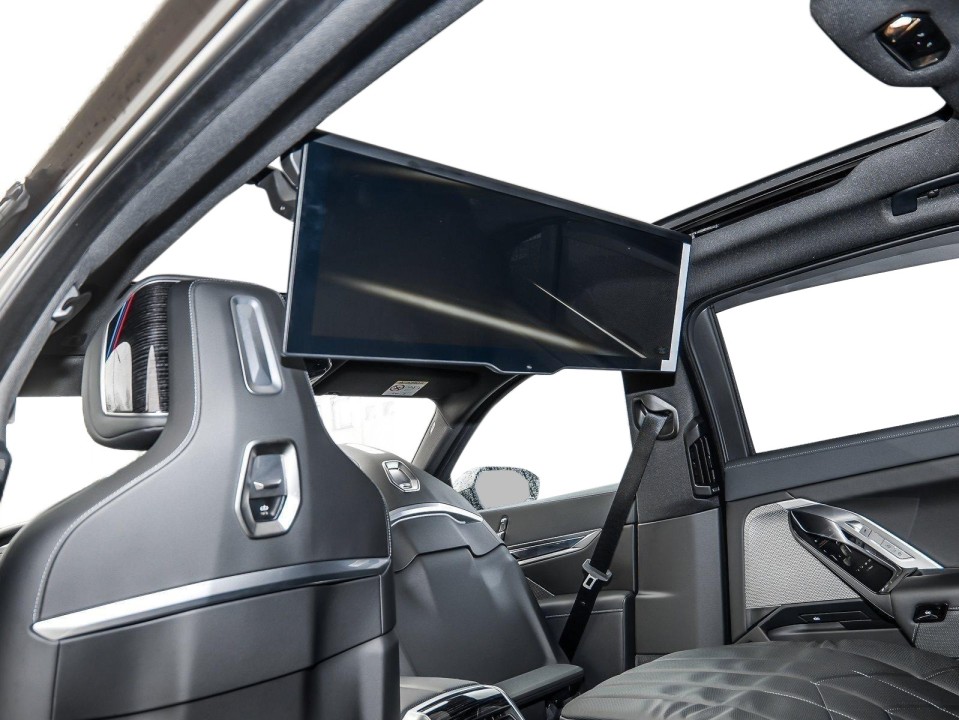 BMW Seria 7 750e xDrive - foto 19