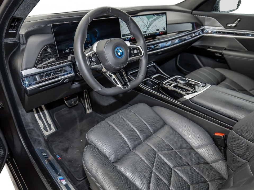BMW Seria 7 750e xDrive - foto 9