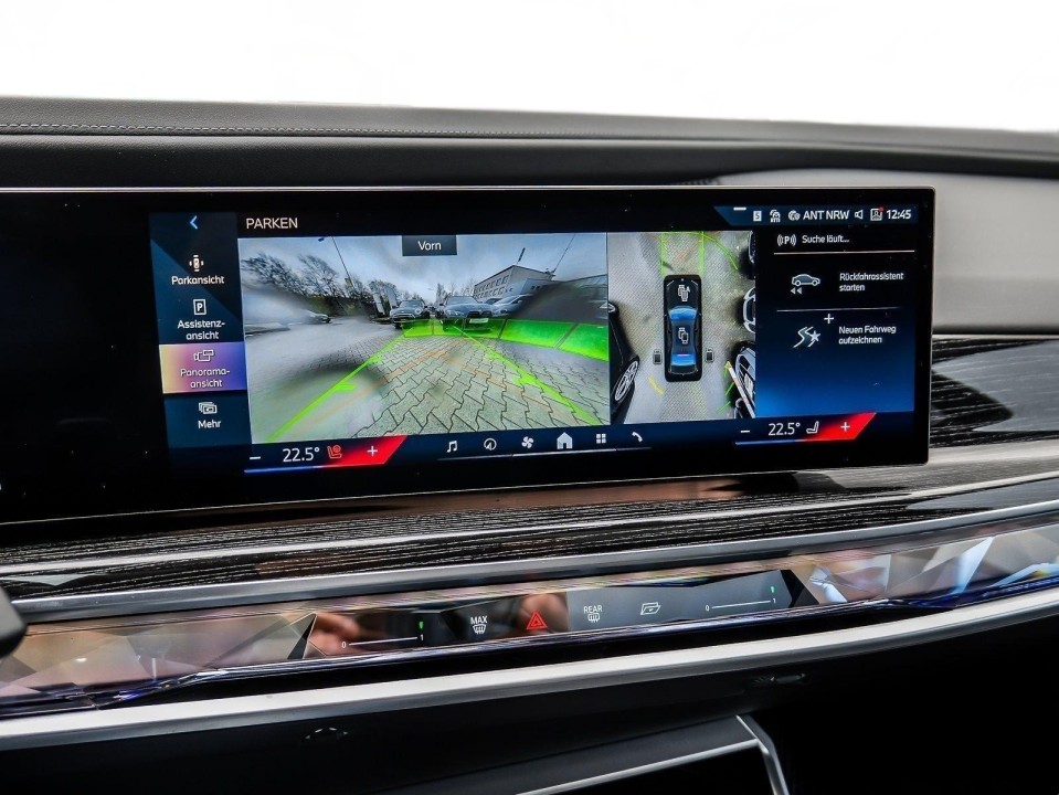 BMW Seria 7 750e xDrive - foto 13