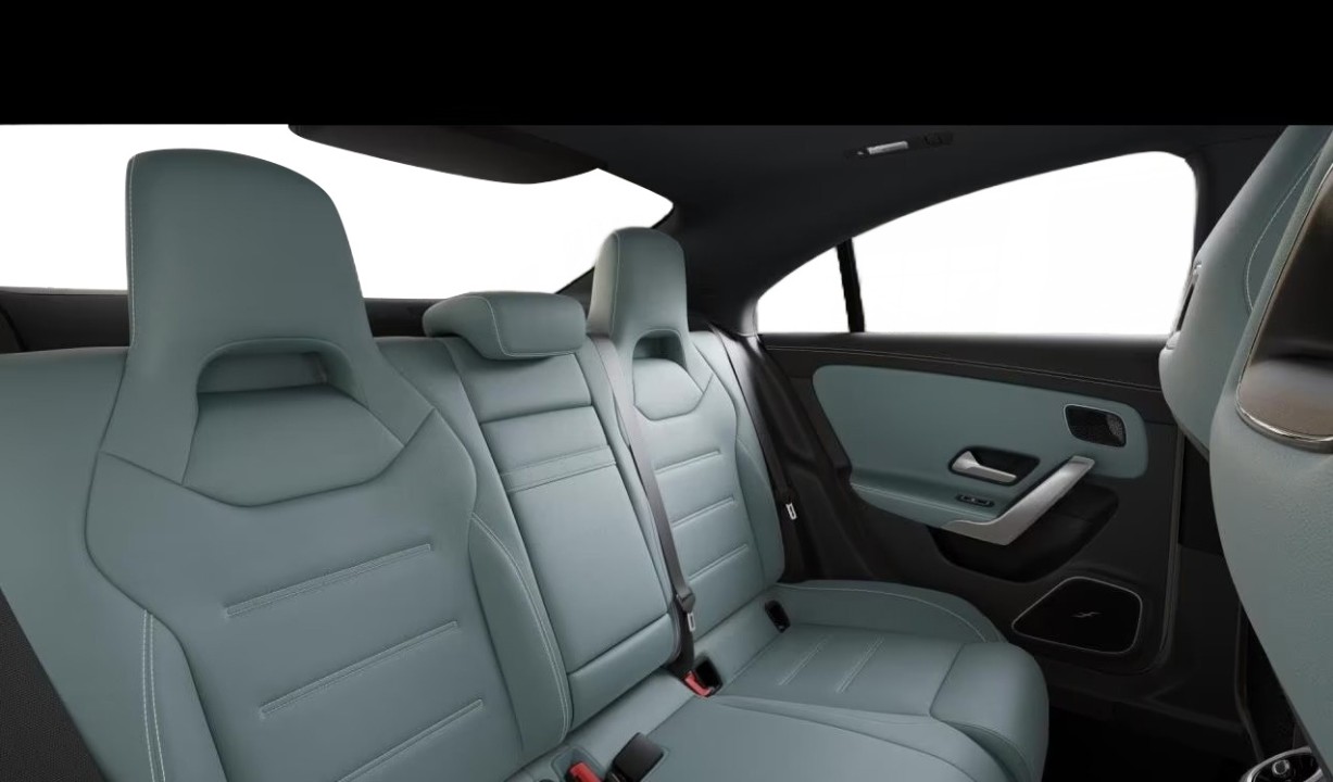 Mercedes-Benz CLA AMG 45s 4MATIC - foto 8