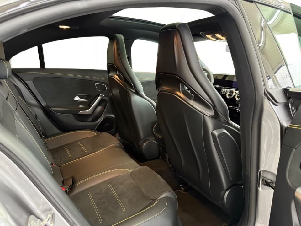 Mercedes-Benz CLA AMG 45s 4MATIC - foto 9