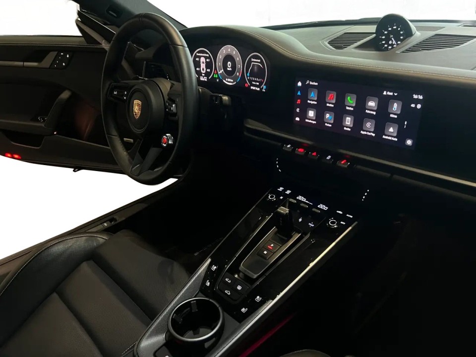 Porsche 911 Carrera - foto 16