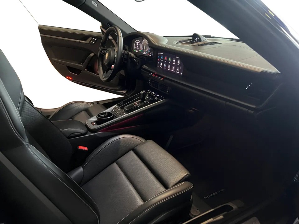 Porsche 911 Carrera - foto 18