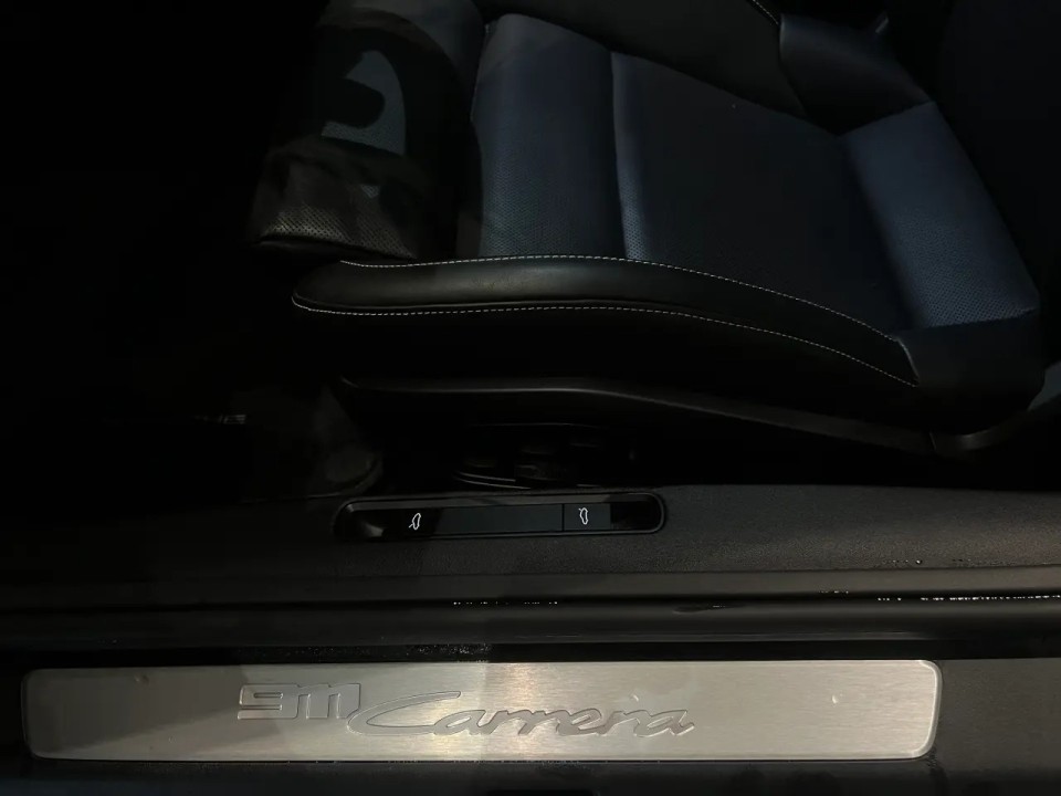 Porsche 911 Carrera - foto 24