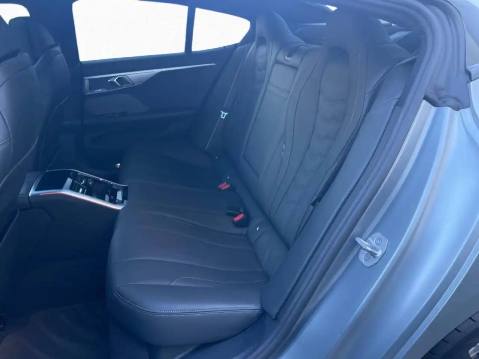 BMW Seria 8 840d xDrive - foto 6